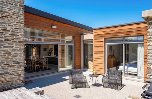 Wanaka House | Breathtaking Views and Design