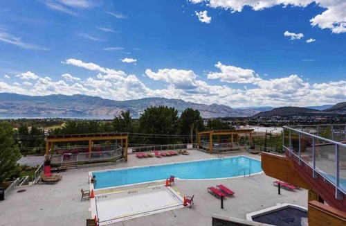 Central Okanagan Condo | Breathtaking Views in this beautiful top corner unit at Copper Sky