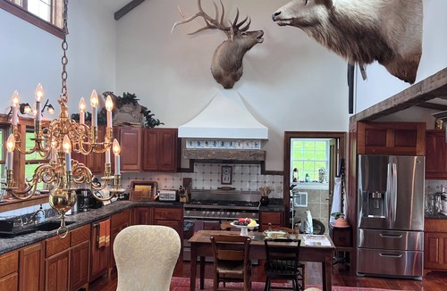 Harper House | Breathtaking Views & Deep Relaxation