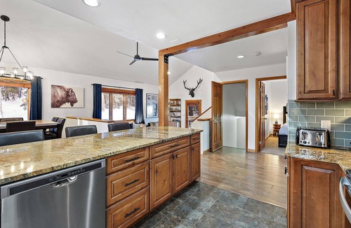 Blue River Villa | Breckenridge 43 - Three Bedroom Villa, Sleeps 8