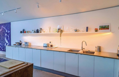 West Compton Cottage | BREDY COTTAGES, pet friendly, with pool in Burton Bradstock
