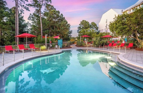 Sandestin Hotel | Breezy Studio w/Balcony: Walk to the Village of Baytowne Wharf & Shops
