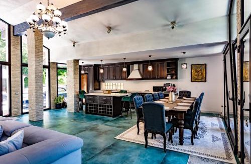 Sighisoara Villa | Breite Privée Forest and Pool Retreat