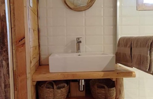 Murviel-les-Beziers Cabin | Brescou Lodges