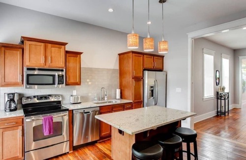 Phoenix Hill House | Brew & View, Walkable, City View, Beer District