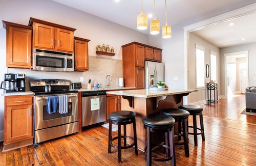 Phoenix Hill House | Brew & View, Walkable, City View, Brewery District