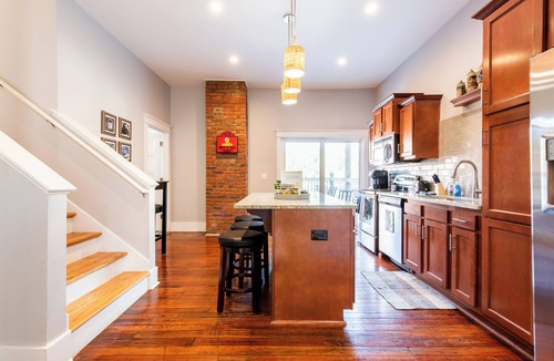 Phoenix Hill House | Brew & View, Walkable, City View, Brewery District
