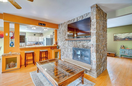 Woodmoor House | Breweries, Hiking Trails & Museums: Monument House
