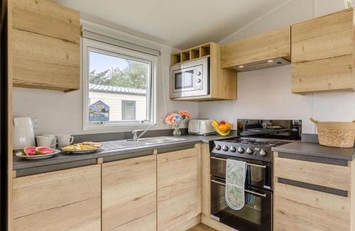Hopton Resort | Breydon Water