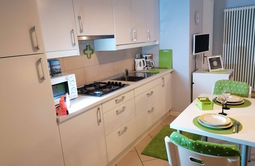 Stresa Apartment | Brezza di Lago apt. in Stresa with balcony