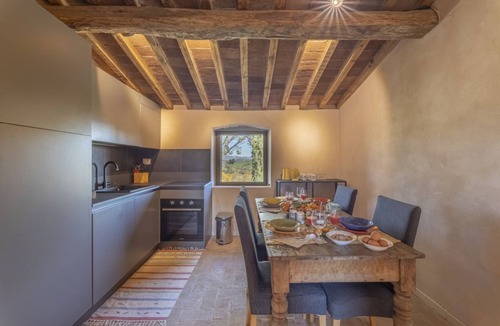 Suvereto Apartment | Brezza: Panoramic Farmhouse Apt with Pool & 2 Double Bedrooms