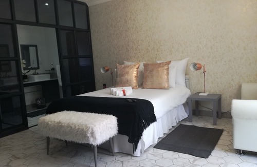 Heidelberg Bed & Breakfast | Bri-Shel Manor