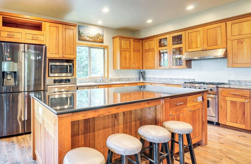 Brian Head Cottage | Brian Head Cabin < 1 Mi to Resort: Ski + Mtn Bike