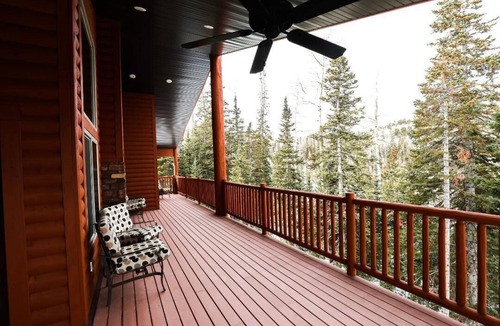 Brian Head Cabin | Brian Head Cabin, 1 min to slopes, skiing, fishing, sleeps 18