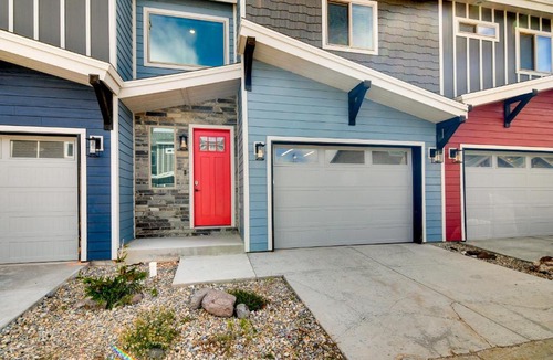 Brian Head House | Brian Head Retreat w/Deck, Shuttle to Ski Slopes!