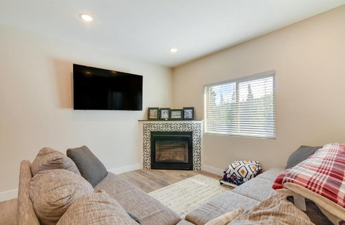 Brian Head House | Brian Head Retreat w/Deck, Shuttle to Ski Slopes!