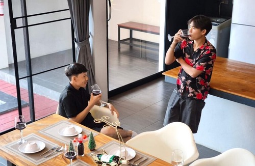 Mae Pong Villa | Brick Box Pool Villa & Café