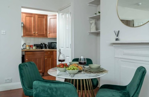 Spitalfields Apartment | Brick Lane, London 🏡 Glamorous One Bedroom Serviced Apartment