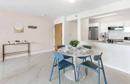 Brickell Condo | Brickell Bay View Oasis with Pool, Hot Tub, & Gym