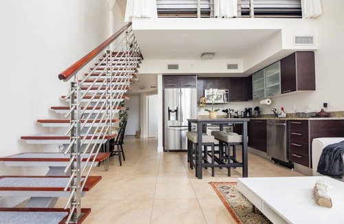 Brickell Condo | Brickell River LOFT/parking & 12 min to South Beach