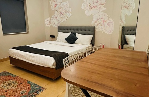 Latur Hotel | Brickyard Resort