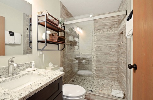 Copper Mountain Village Hotel | Bridge End Hotel Style Room with 2 Beds #106A by RedAwning