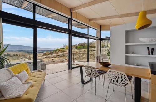 Alexandra House | Bridge Hill Beauty - Alexandra Holiday Home