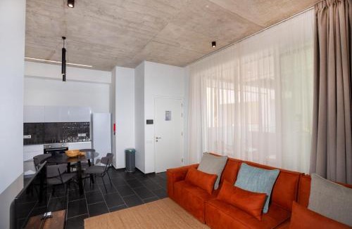 Historical Center Apartment | Bridge House 202-2BR Modern Apartment