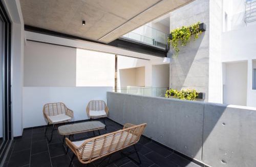 Historical Center Apartment | Bridge House 202-2BR Modern Apartment