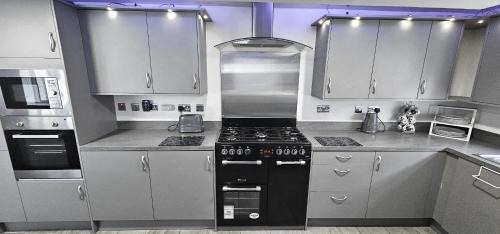 MacMerry House | Bridge St Guest House - Rooms Only