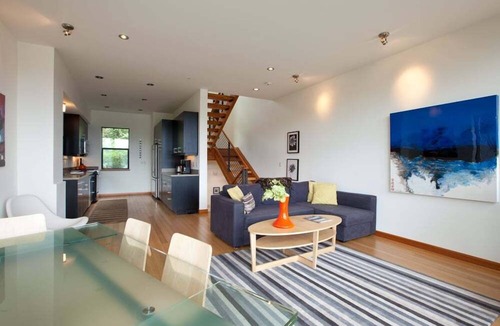 Hood River Condo | Bridge View Loft - Modern, Amazing Views, Walk to Downtown