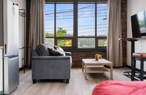 New Glasgow Apartment | Bridge View @TheMillRowsSuites