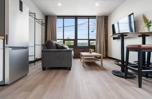 New Glasgow Apartment | Bridge View @TheMillRowsSuites