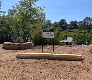 Prescott Apartment | Bridge View Walk 2 Blocks to Historic Downtown