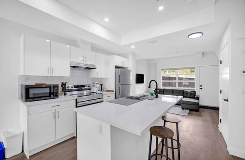 Crescent Heights House | Bridgeland Hillside Charm