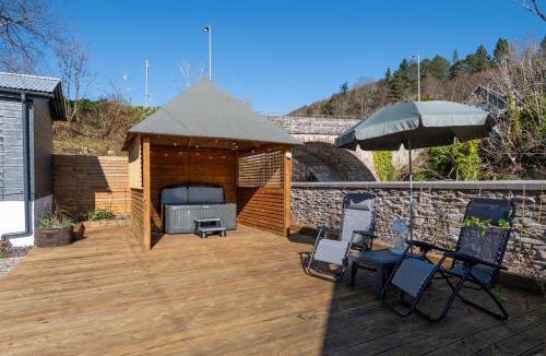 Drumnadrochit House | Bridgend Bothy