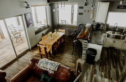 Bozeman Cabin | Bridger View Cabin/Hot Tub, Fire Pit & Mountain Views