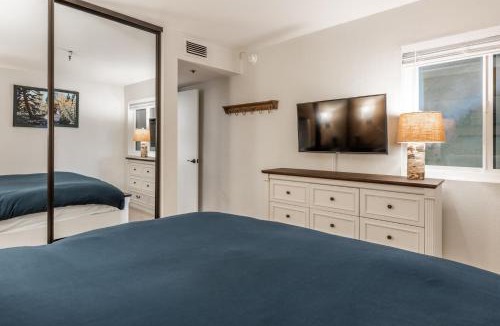Mammoth Lakes House | Bridges 107