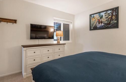 Mammoth Lakes House | Bridges 107