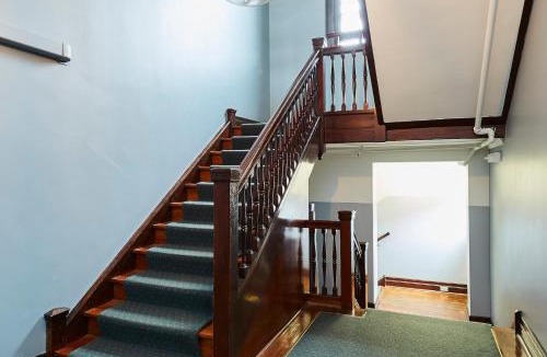 Willoughby Hotel | Bridgeview Hotel Willoughby