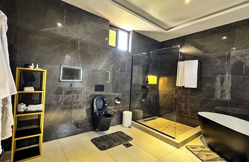 Akosombo Hotel | BridgeView Resort