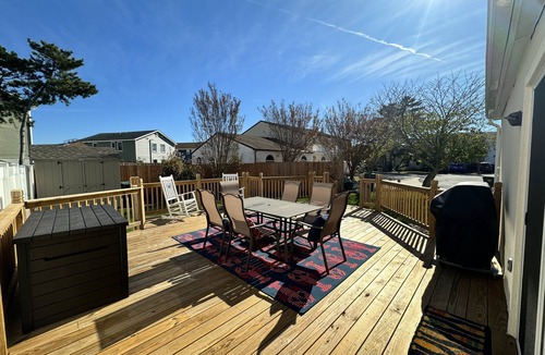Southend House | Brigantine Beach Bliss - 15min walk to the beach.