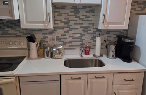 Southend Condo | Brigantine Comfy Condo on the Beach and Pool!