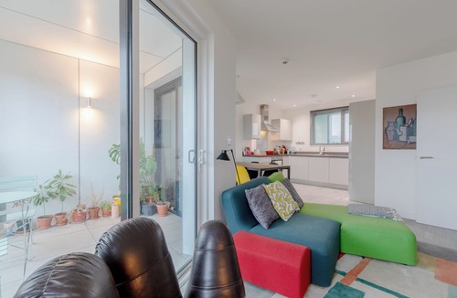 Ferndale Apartment | Bright 1 BDR Flat Balcony Heart of Brixton