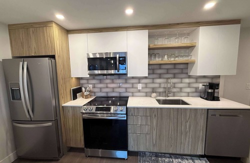 Downtown Halifax Apartment | Bright 1 BR with waterview and 6 appliances