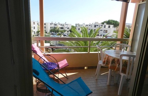 La Faviere Apartment | Bright 1BR Apartment, 4 Sleeps, Near Beach & Shops, Private Parking, Terrace - Bormes-les-Mimosas