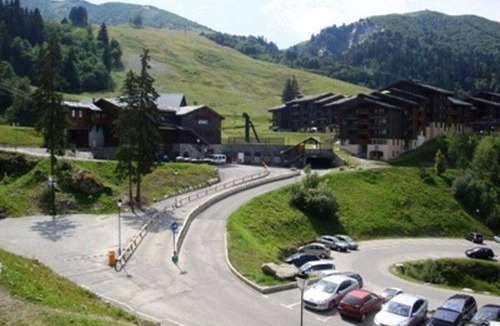 Valmorel Apartment | Bright 1BR Apt for 5, Ski-In/Ski-Out Access, Balcony, Near Shops & Lift