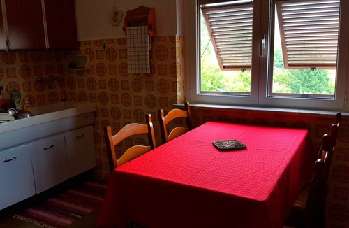 Borzonasca House | Bright 2 bedroom countryside villa between Portofino and the Cinque Terre
