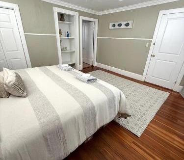 Beverly Apartment | Bright 2BR by the Beach & Near Historic Salem