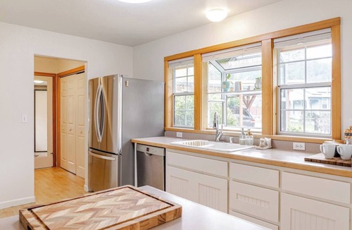 Volcano House | Bright 2BR in Charming Gold Rush Town w/Cozy Fireplace & Tree Views